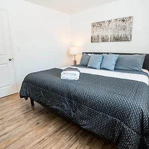 Spacious And Stylish 2 Bedroom Near Broadway - 5 Min Drive Nashville